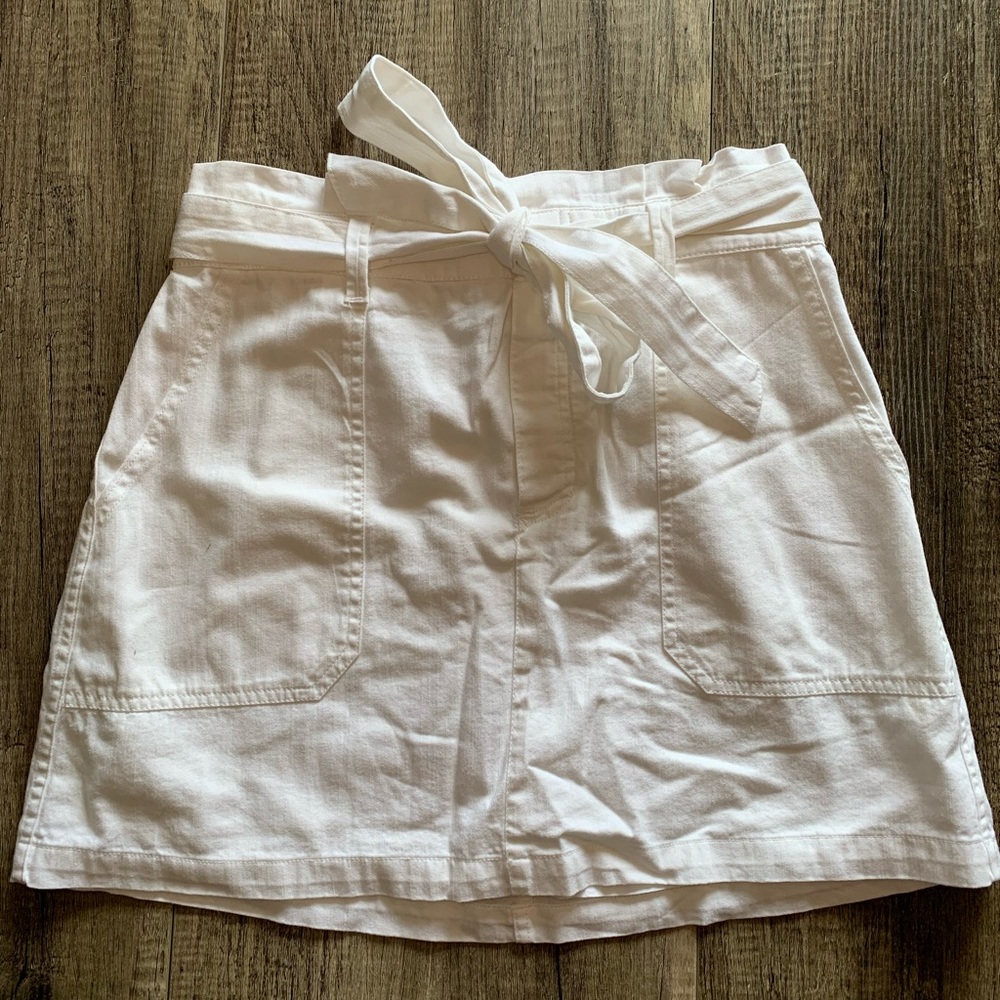 White AE denim skirt